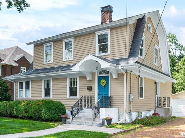 House for sale in Galesburg, Illinois