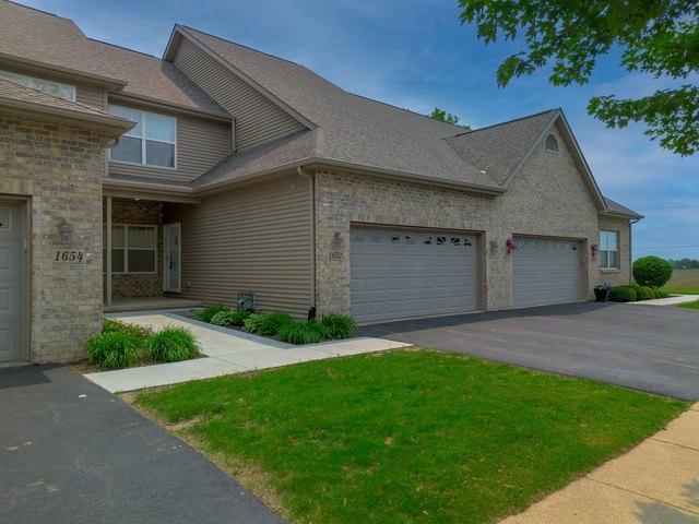 Townhouse for sale in Dixon, Illinois