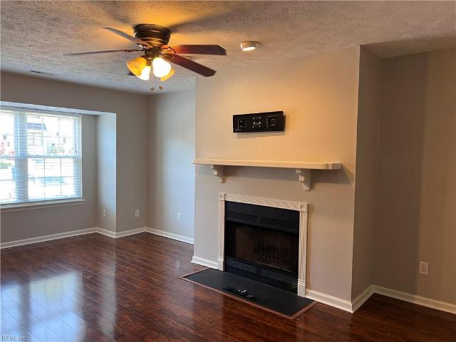 Townhouse for sale in Williamsburg, James City County