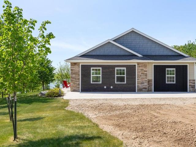 House for sale in Hankinson, North Dakota