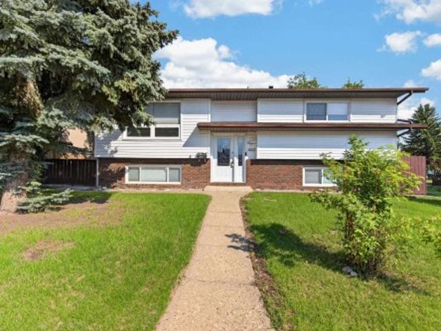 House for sale in Wedgewood, Alberta
