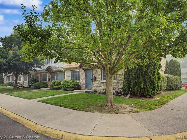 Condo for sale in Taylor, Michigan