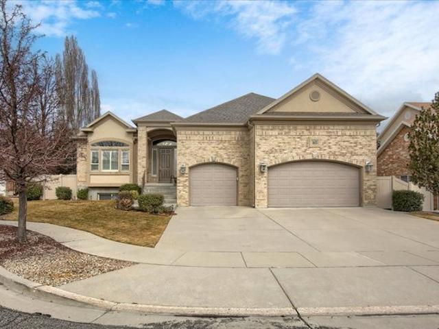 House for sale in Sandy, Utah