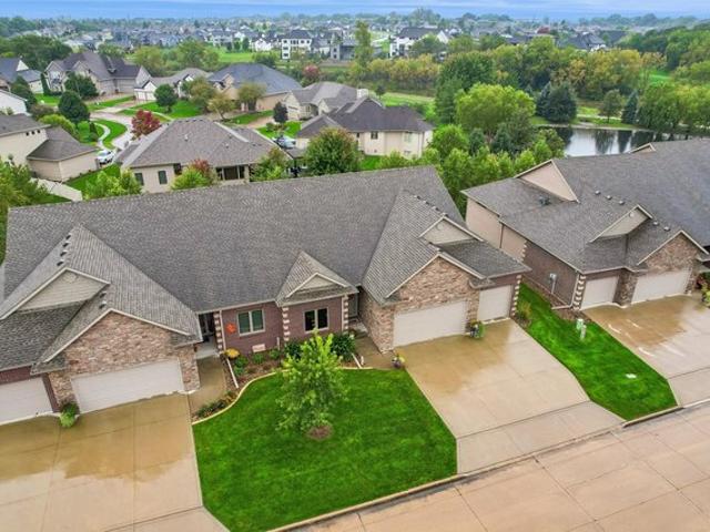Townhouse for sale in Clive, Polk County
