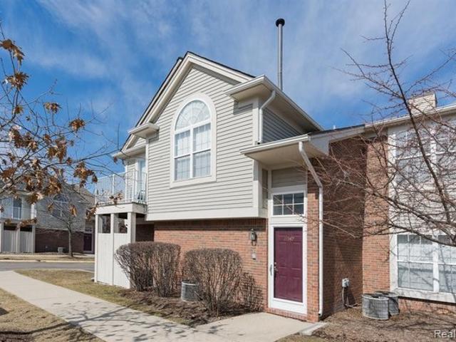 Condo for sale in Clinton Township, Michigan
