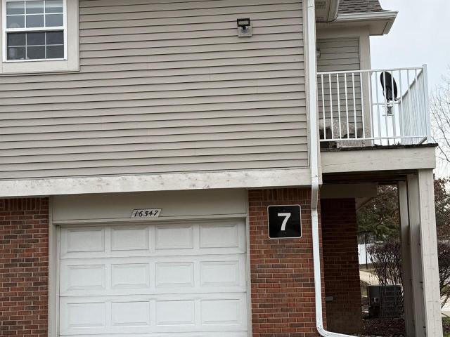 Condo for sale in Clinton Township, Michigan