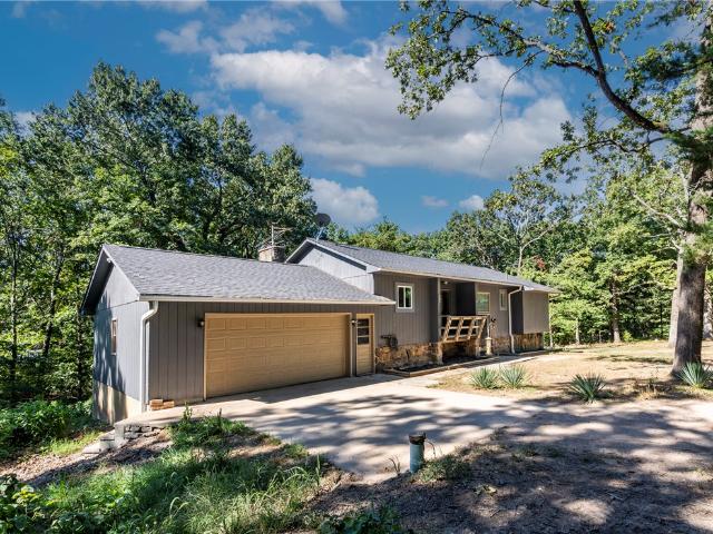 House for sale in Gravette, Benton County