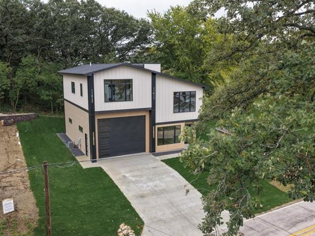 House for sale in Spirit Lake, Iowa