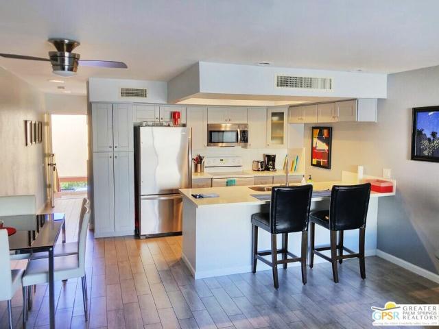 Condo for rent in Palm Springs