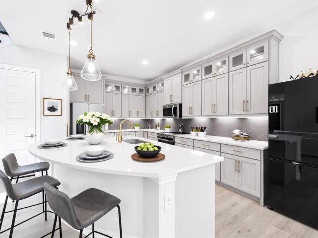 House for sale in Farmers Branch, Texas