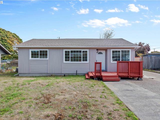 House for sale in North Bend, Oregon