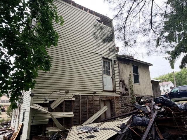 House for sale in Clarksburg, Pennsylvania