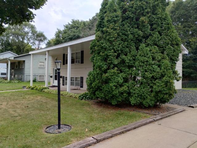 House for sale in Greater East Side, Ramsey