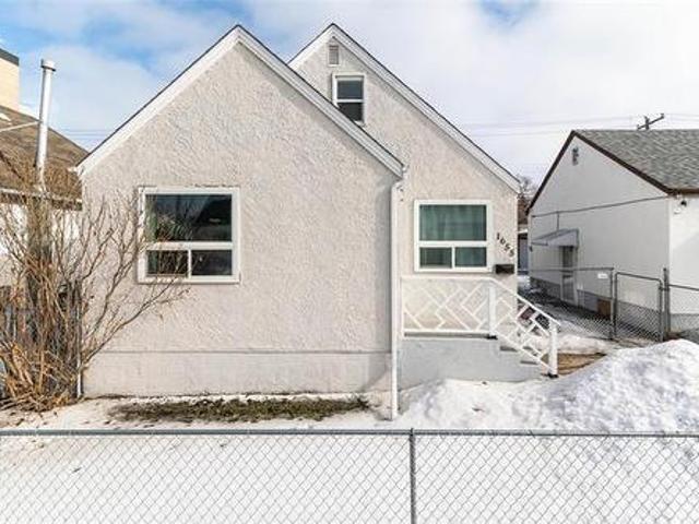 House for sale in East St. Paul, Manitoba