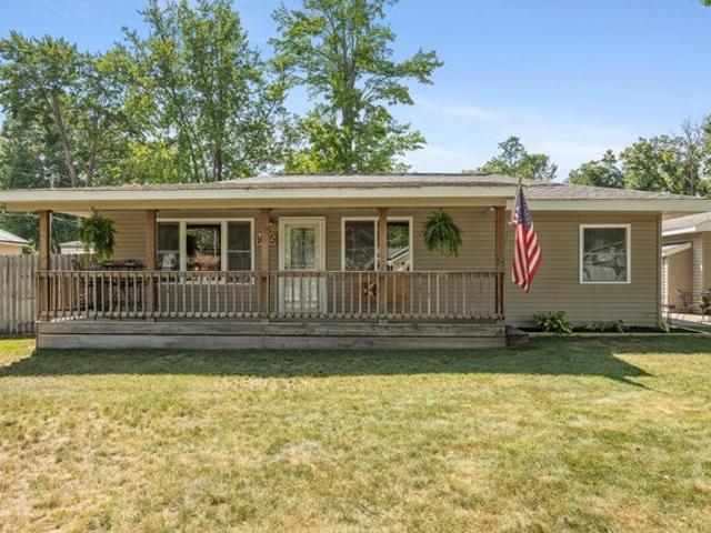House for sale in White Cloud, Michigan