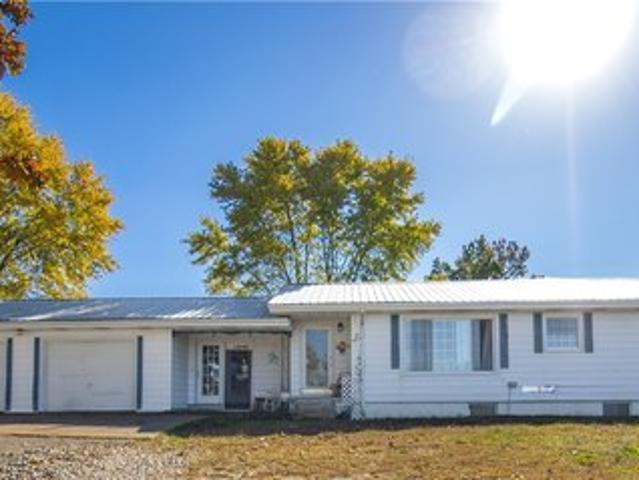 House for sale in Dixon, Missouri