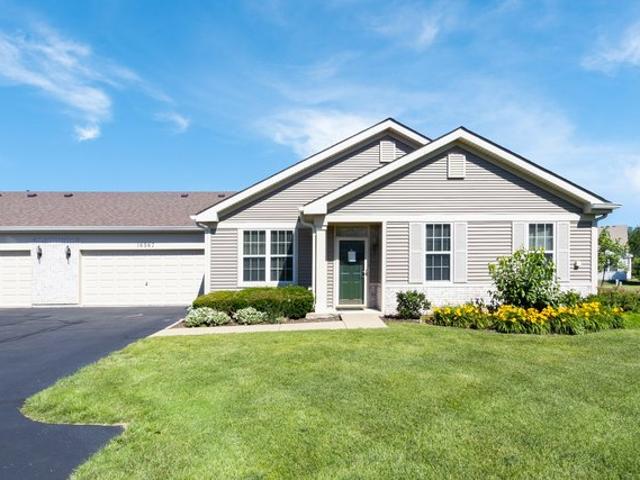 Townhouse for sale in Crest Hill, Illinois