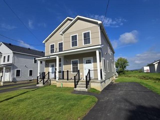 Townhouse for sale in Schenectady, New York
