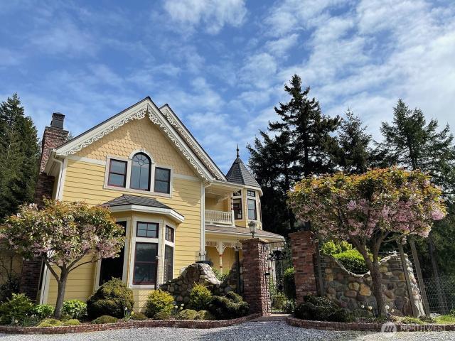 House for sale in Eastsound, Washington