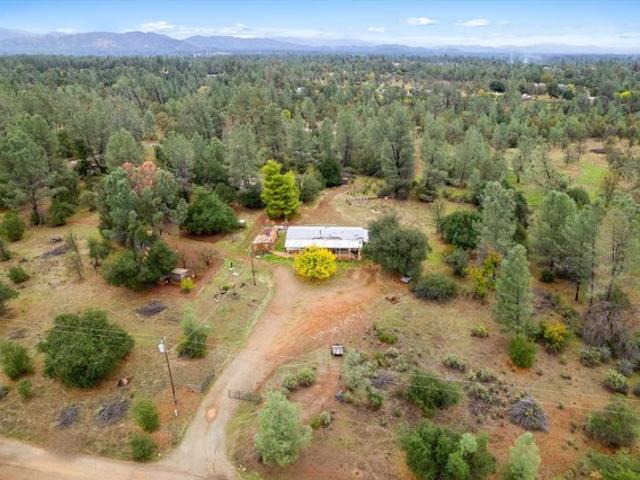 House for sale in Anderson, Shasta County
