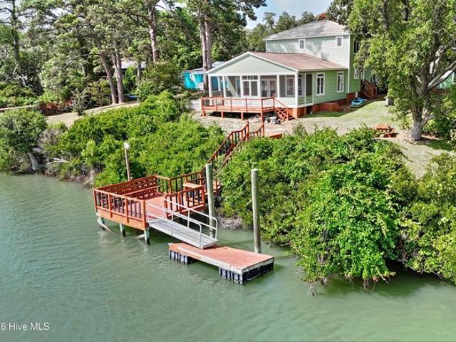 House for sale in Ash, North Carolina