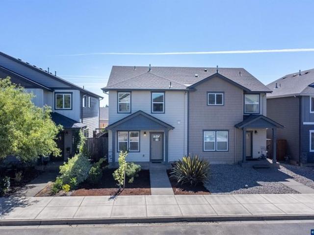 Townhouse for sale in Oregonia