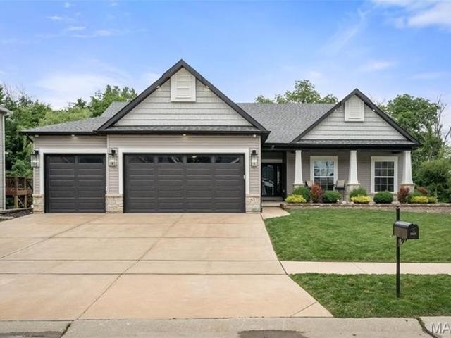 House for sale in Pacific, Missouri