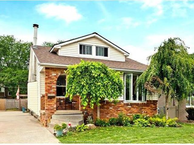 House for sale in East Windsor, Windsor