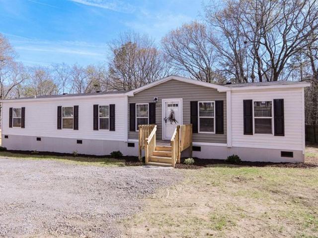 House for sale in Gaston, South Carolina