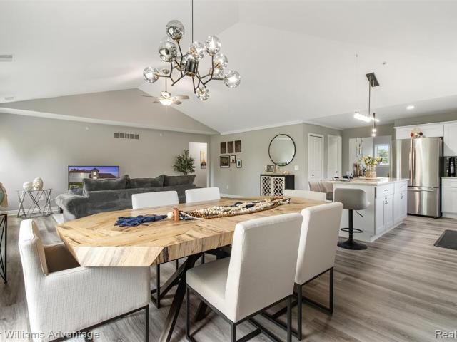 Condo for sale in Clinton Township, Michigan
