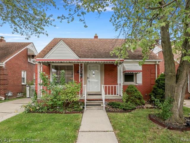 House for sale in Abbott and Beymer's Ecorse Heights Subdivision, Wyandotte