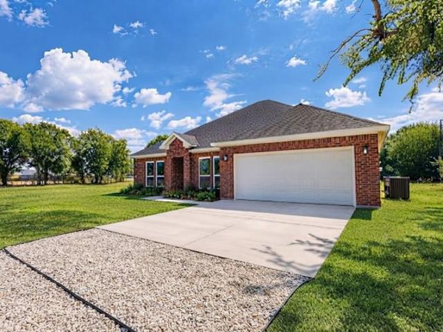 House for sale in Farmersville, Collin County
