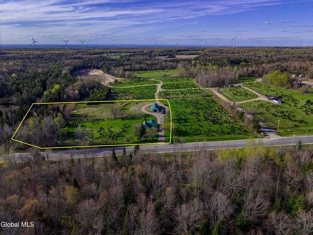 House for sale in Chateaugay, New York