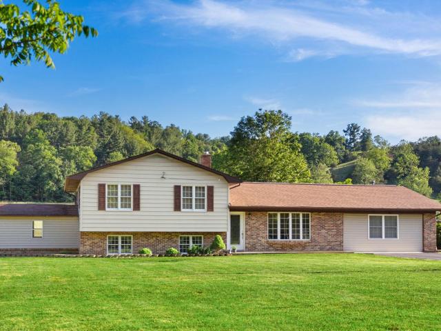 House for sale in Hardy, West Virginia