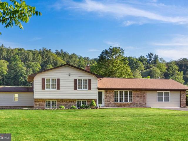 House for sale in Hardy, West Virginia