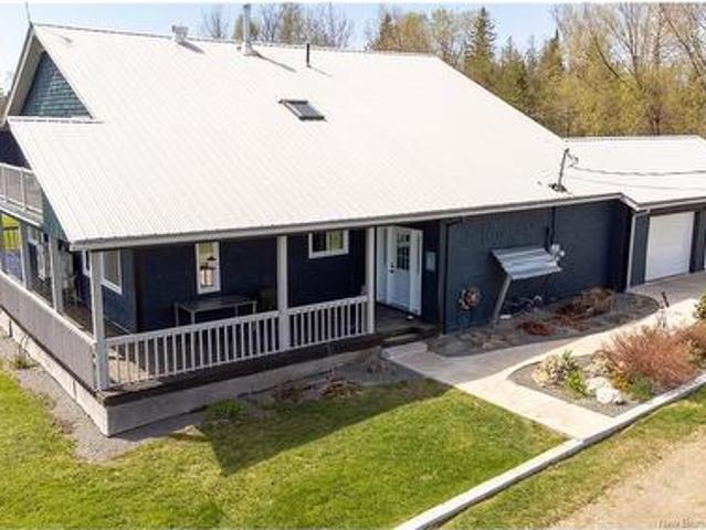 House for sale in Kirkland