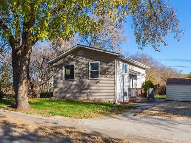 House for sale in Point Douglas, Winnipeg