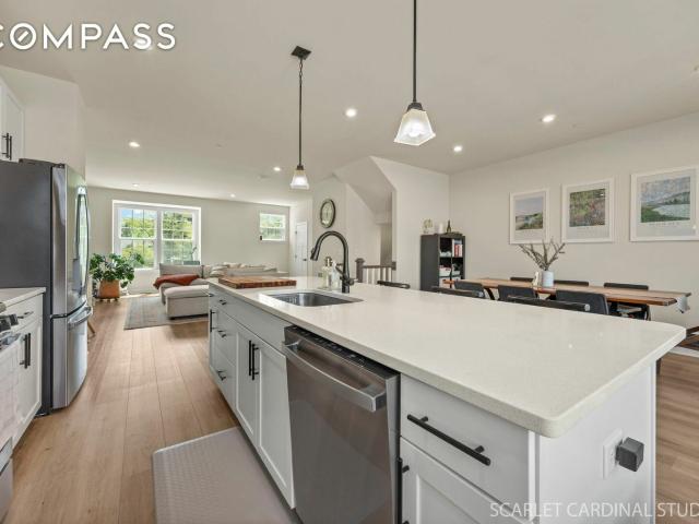 Townhouse for sale in Lake Zurich