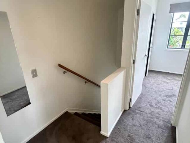House for rent in Paremoremo, Oroua County