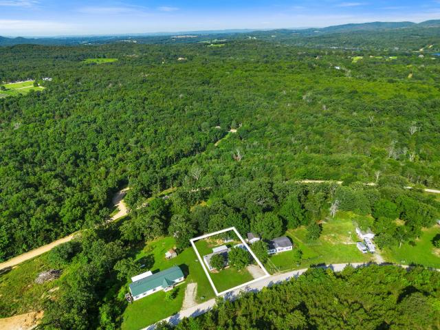 House for sale in Stone, Missouri