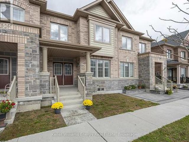 House for sale in Whitby, Golden Horseshoe