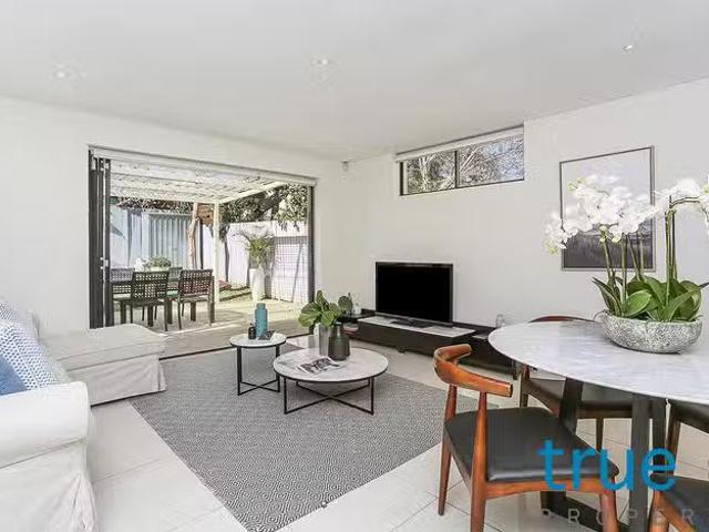House for rent in Stanmore