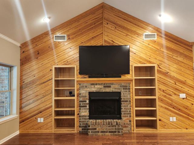 House for sale in Mount Ida, Montgomery County