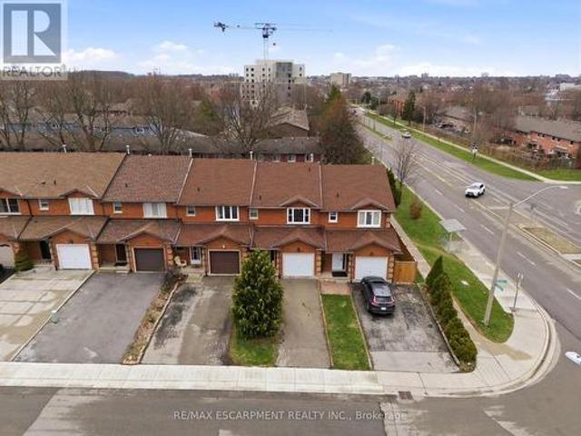 House for sale in Ancaster, Ontario