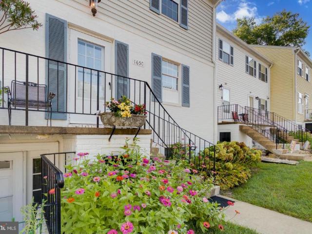 Townhouse for sale in Warrenton