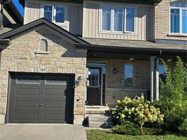 Townhouse for rent in Ancaster, Ontario