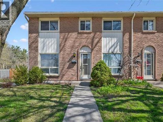 Townhouse for sale in Kitchener, Ontario