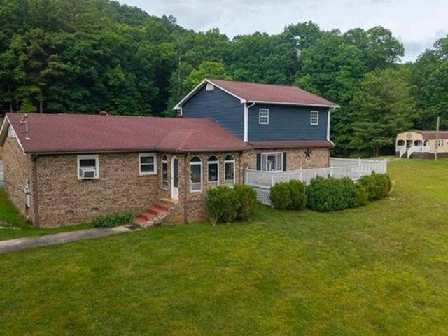 House for sale in Daniels, West Virginia