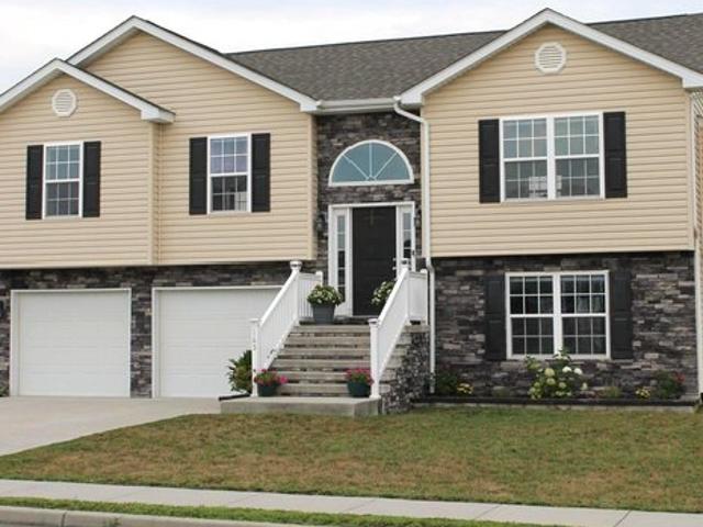 House for sale in Falling Waters, West Virginia