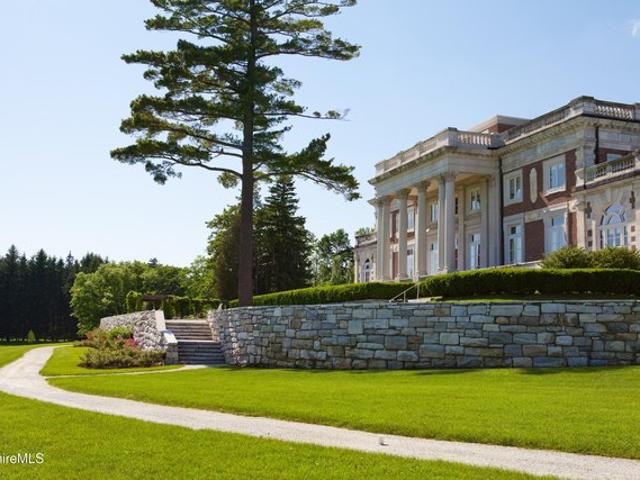 Condo for sale in Berkshire, Massachusetts